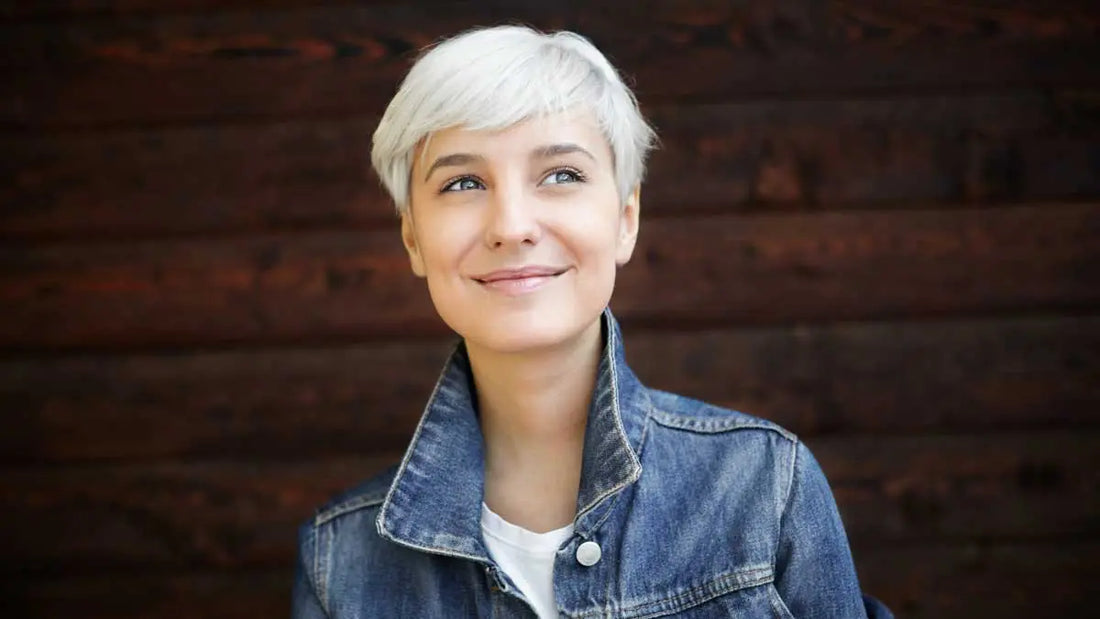 Kolme vinkkiä, kun ensimmäiset harmaat hiukset ilmaantuvat